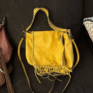 Mustard yellow shoulder / crossbody bag